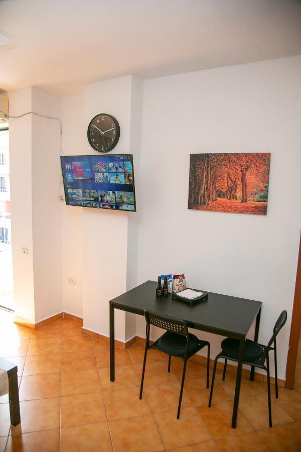 A&B Apartment Golem  Luaran gambar