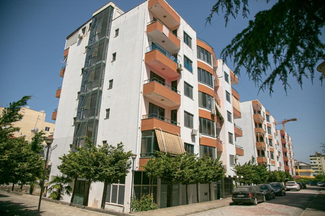 A&B Apartment Golem  Luaran gambar