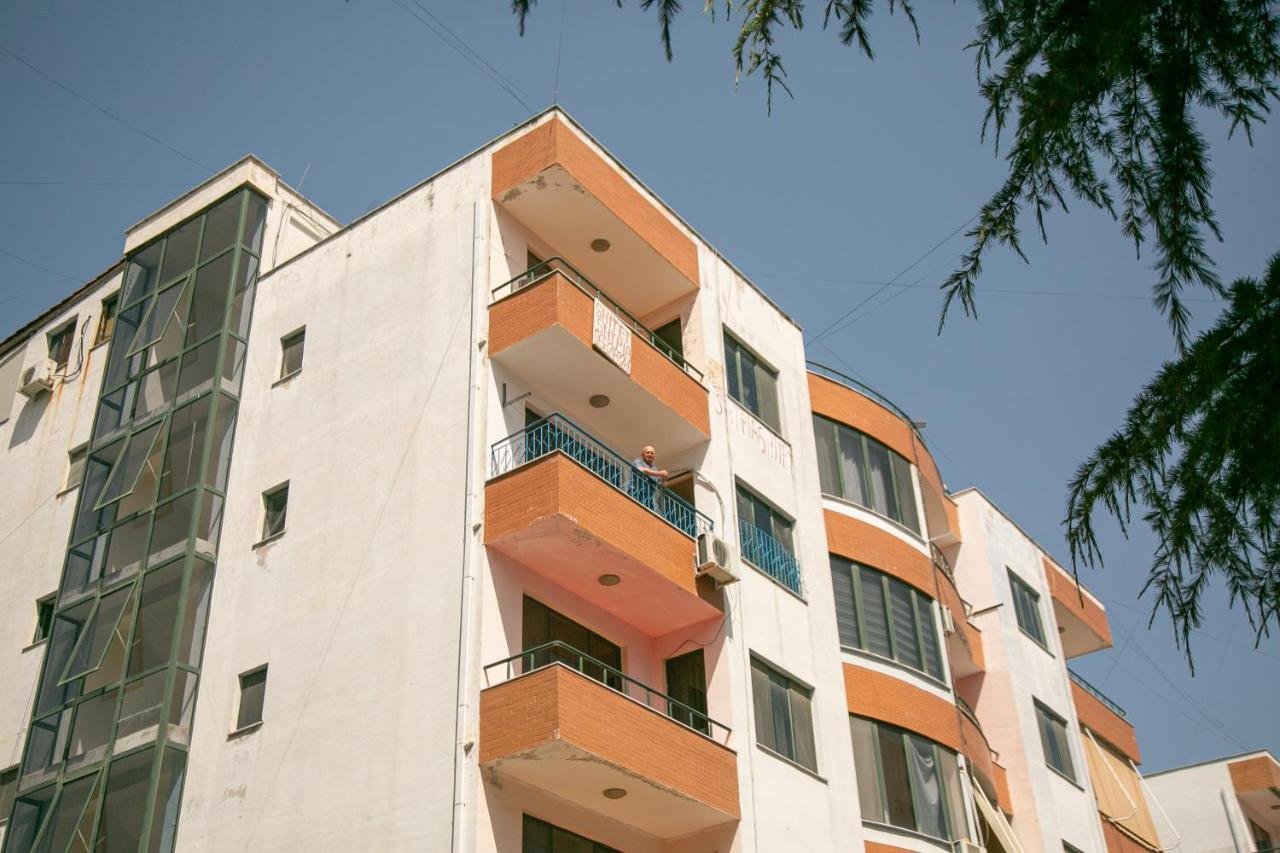 A&B Apartment Golem  Luaran gambar