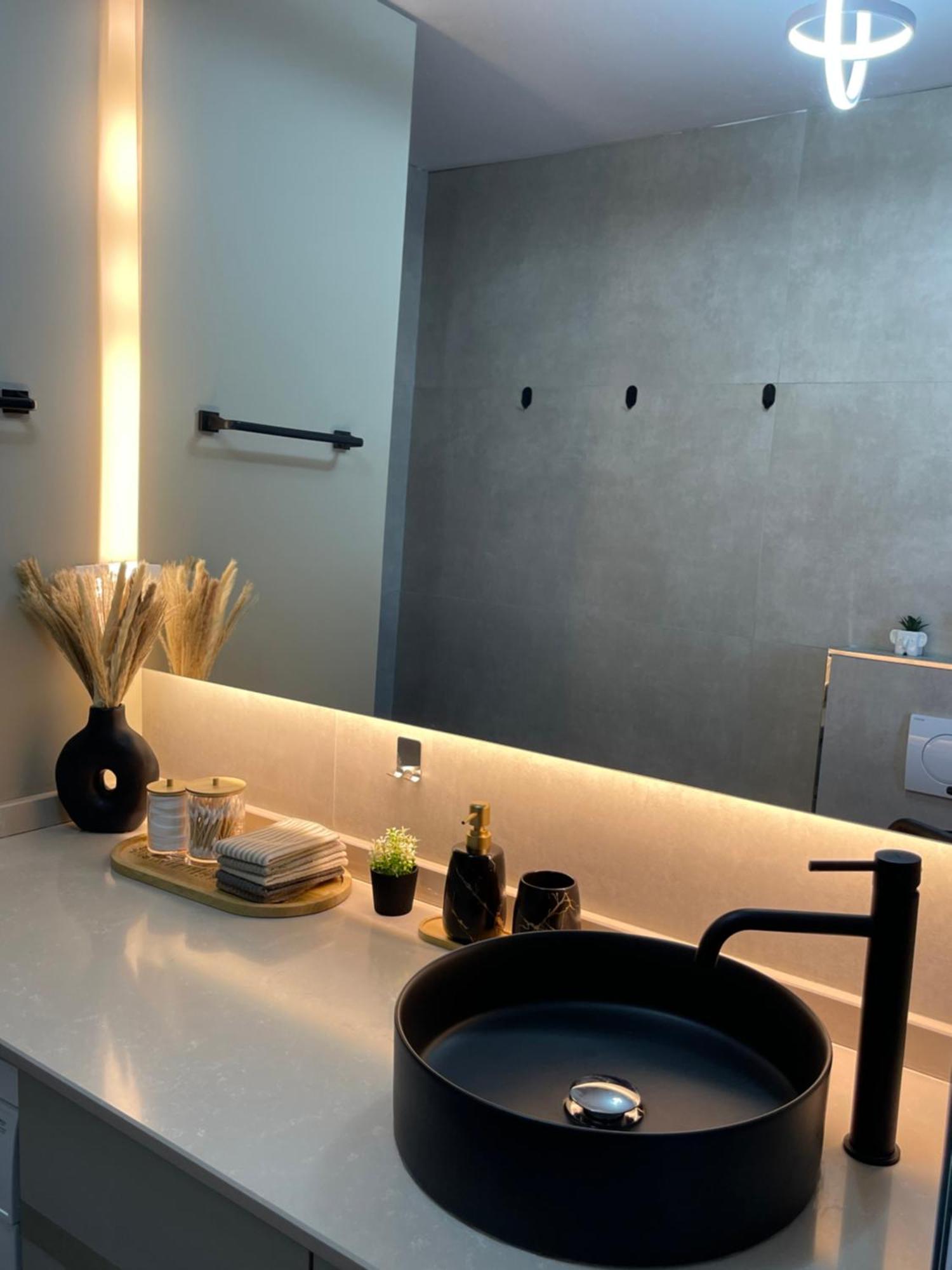 A&B Apartment Golem  Luaran gambar