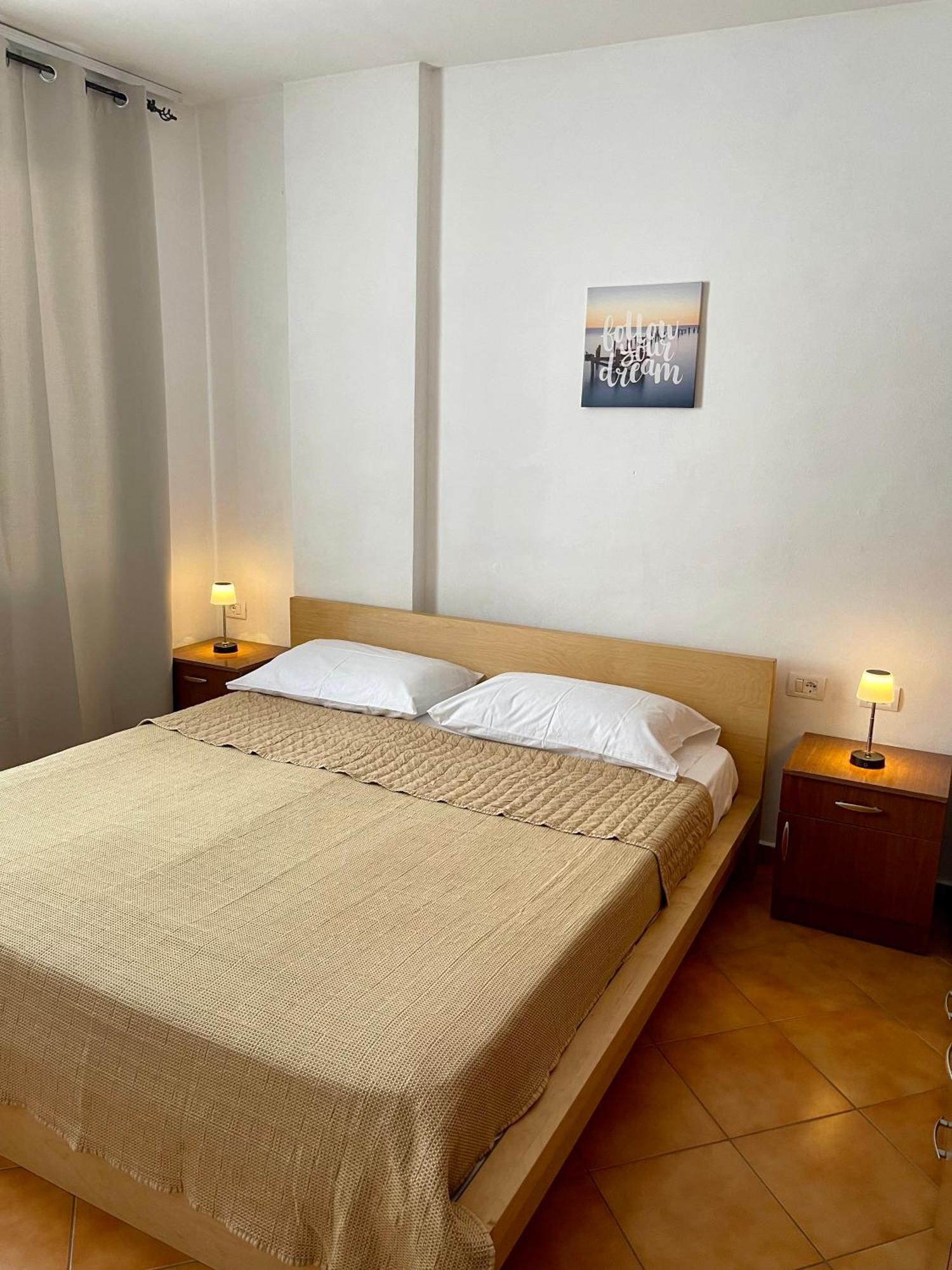 A&B Apartment Golem  Luaran gambar